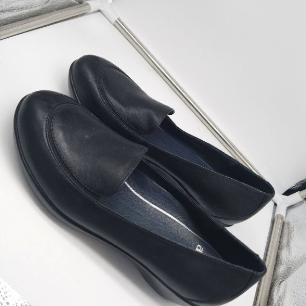 Dansko Closed Toe Size 37